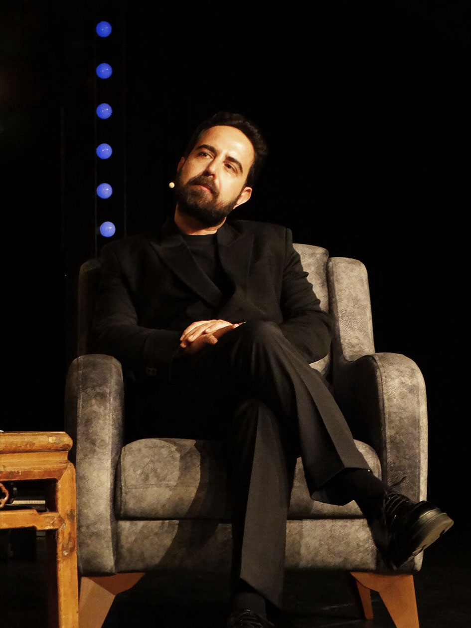 Gökhan Çınar in Düsseldorf: Die „Katarsis“-Bühne hallte in den Herzen wider