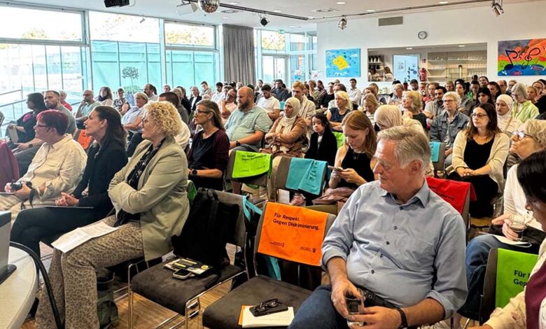 Gegen Rechtsextremismus: Integrationsagenturen fordern mehr Engagement