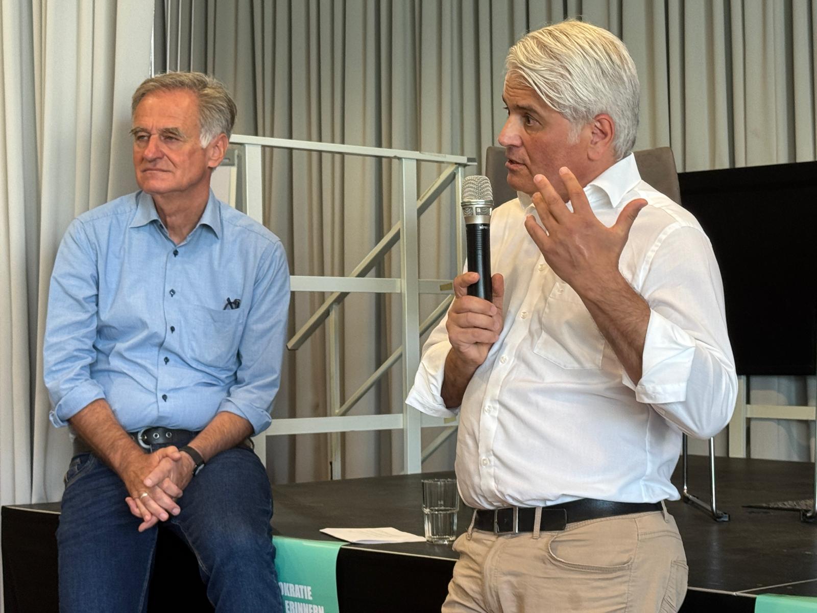 Gegen Rechtsextremismus: Integrationsagenturen fordern mehr Engagement