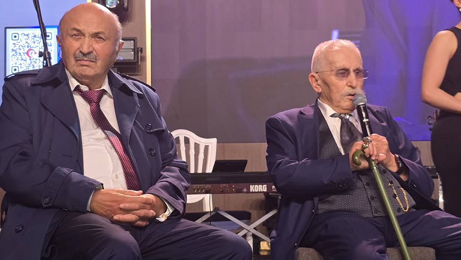 65 Jahre Migration: Großväter und Enkelkinder feiern Begegnung der Generationen in Gelsenkirchen