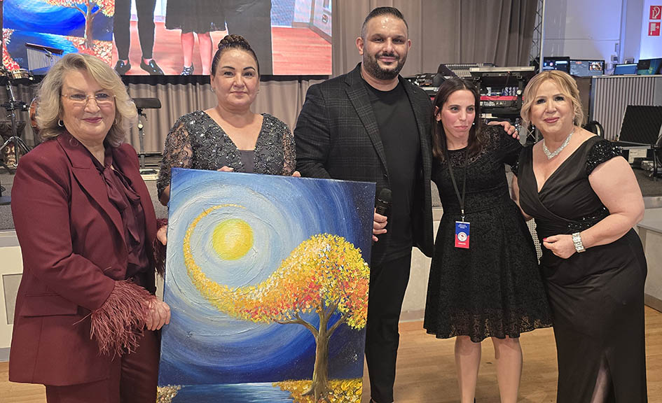 Der Türkisch-Deutsche Hilfsverein (TAYSD) feiert in Gelsenkirchen sein 20-jähriges Bestehen. Bildung bleibt die stärkste Form der Hilfe.