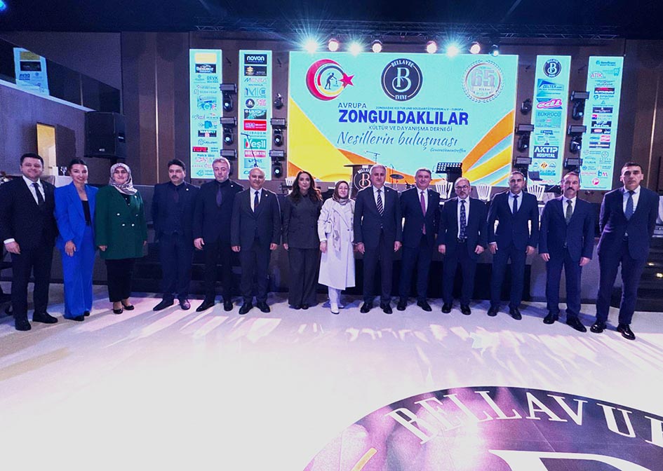 65 Jahre Migration: Großväter und Enkelkinder feiern Begegnung der Generationen in Gelsenkirchen