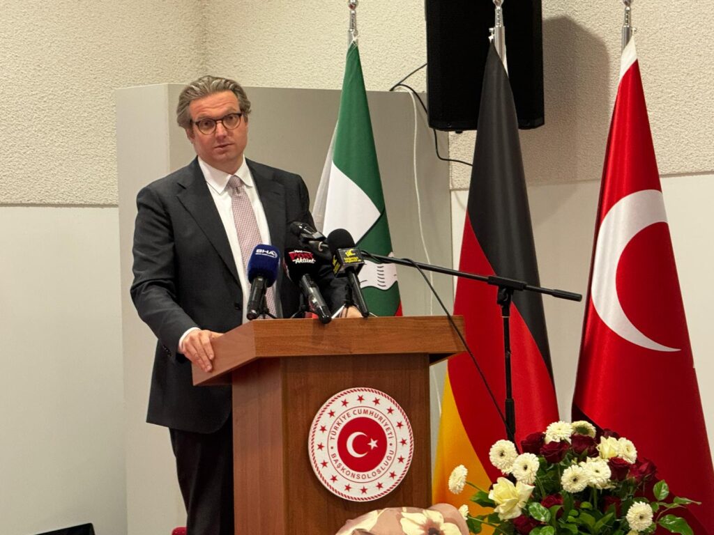 Zeichen für Dialog und Zusammenhalt in Düsseldorf - Gemeinsam das Fasten brechen