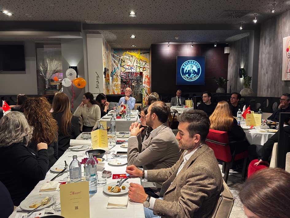 LÖSEV lud Familien in Düsseldorf zum Iftar ein