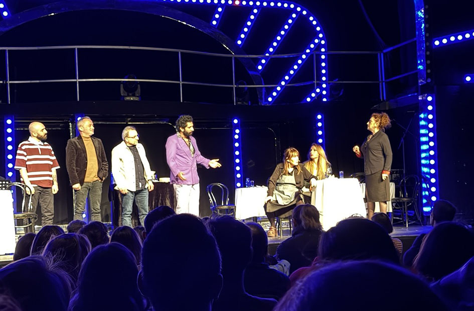 Bayülgen: „Ich möchte in Deutschland eine eigene Bühne etablieren