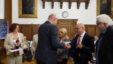 Duisburg ehrt Bekir Sipahi mit dem Goldenen Ehrenwappen 