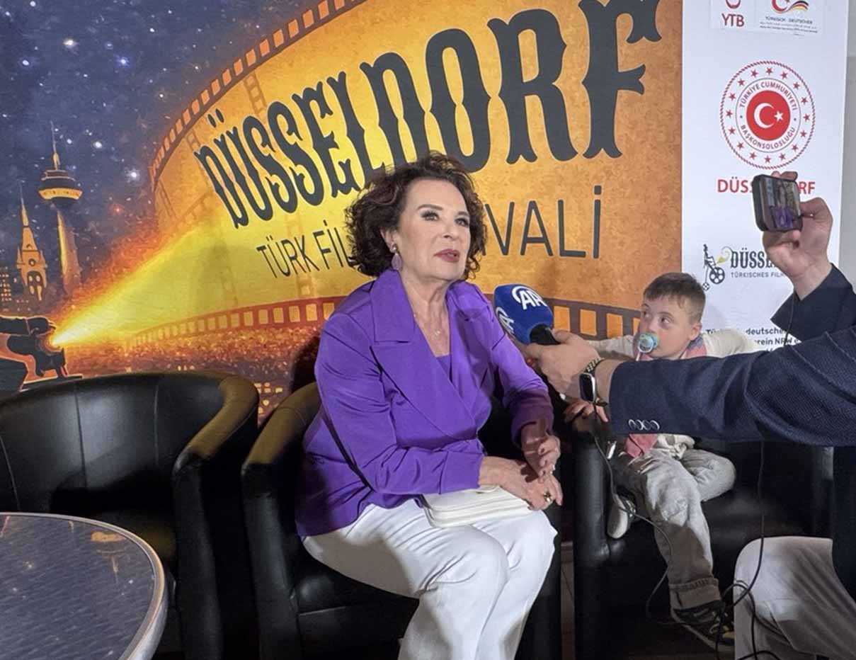 Erstes Türkisches Filmfestival in Düsseldorf- Hülya Koçyiğit